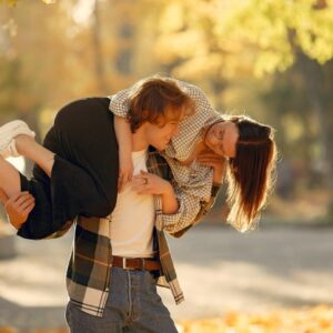 https://andradadan.com/wp-content/uploads/2021/11/beautiful-couple-spend-time-autumn-park_1157-36292-300x300.jpg