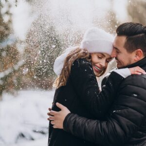 https://andradadan.com/wp-content/uploads/2023/11/young-couple-winter-snow-falling-from-tree_1303-19212-300x300.jpg