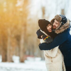 https://andradadan.com/wp-content/uploads/2023/12/guy-hugging-his-girlfriend-snowy-park_1153-5642-300x300.jpg